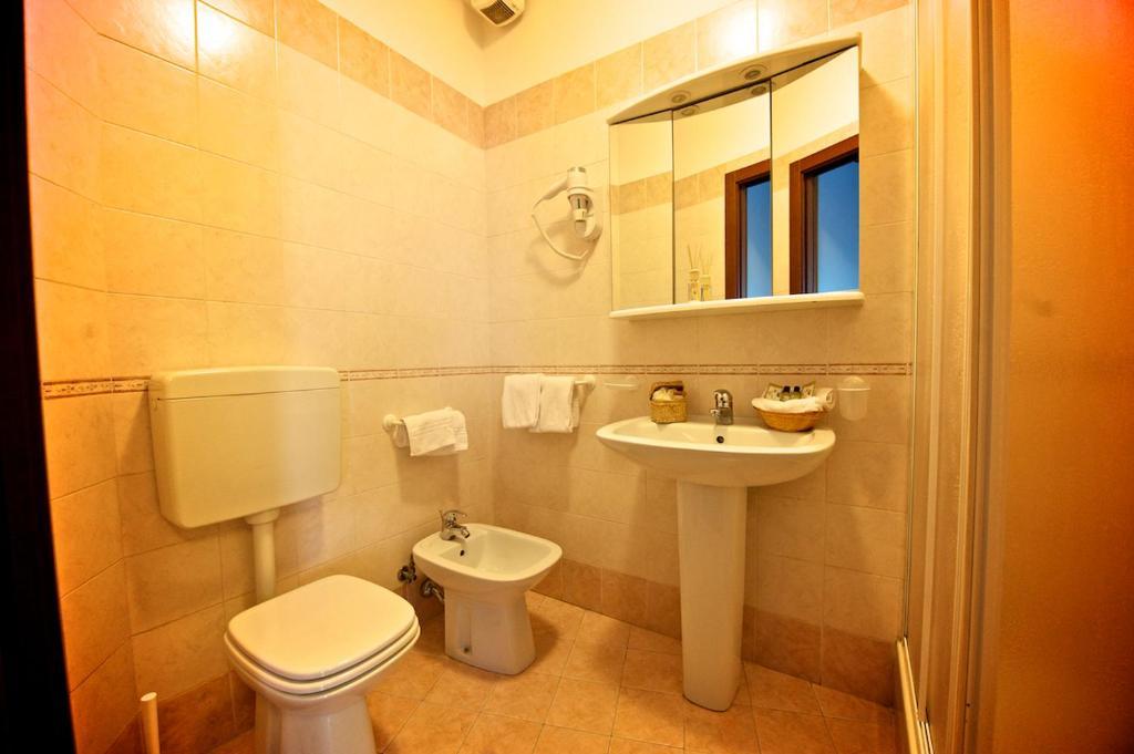 Hotel La Bussola Muggia Ruang foto