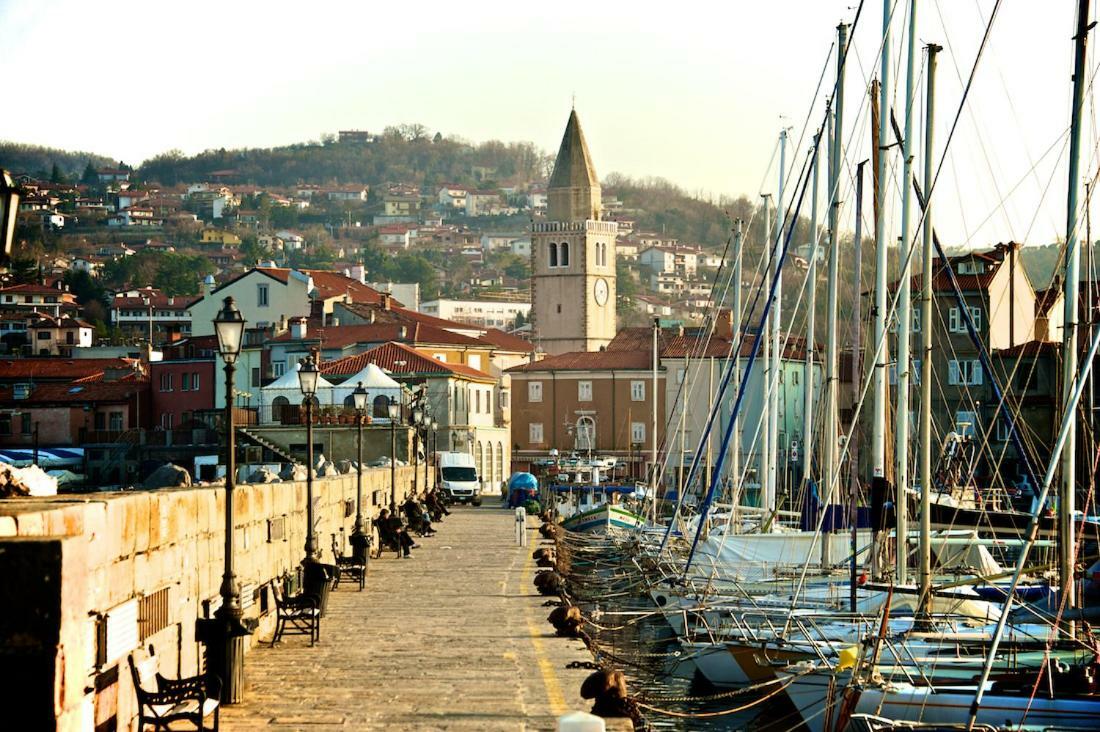 Hotel La Bussola Muggia Bagian luar foto